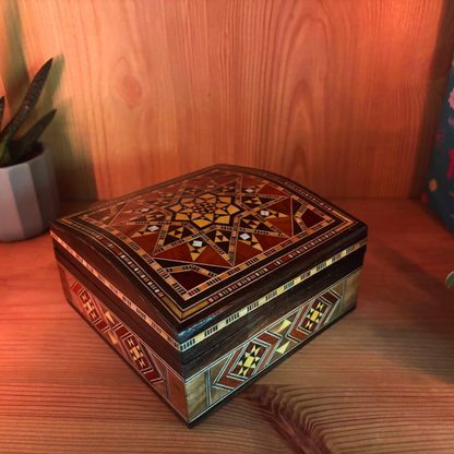 Şam Mozaik Takı Kutusu – Sedef Kakmalı El Yapımı