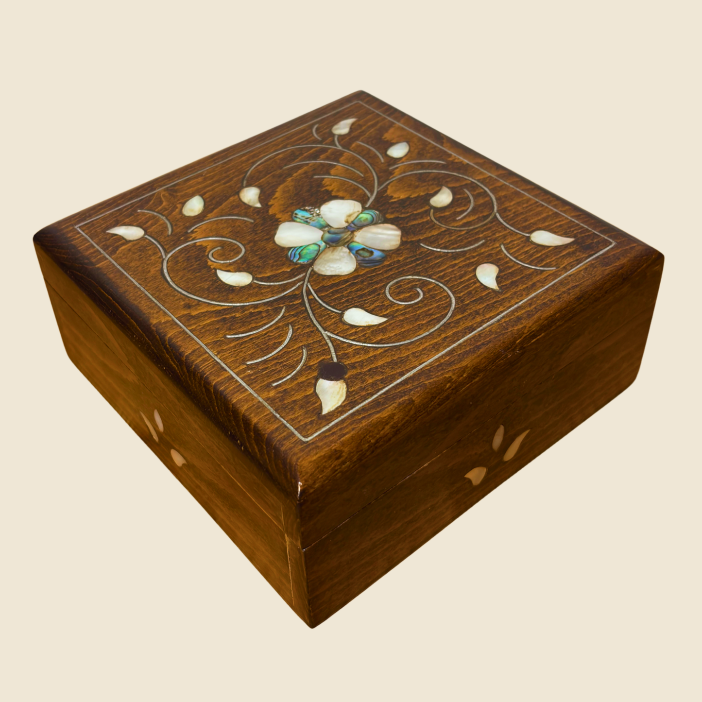 Boîte Damasquine de Luxe Artisanale – Nacre & Velours
