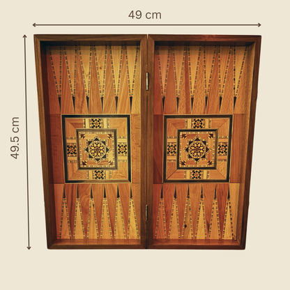 Table Damasquinée d’Échecs et de Backgammon Faite à la Main par Gaby Al Dayeh – Design Classique