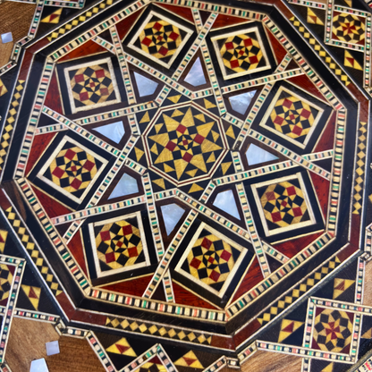 Boîte en Mosaïque Damascène Faite Main – Nacre & Velours