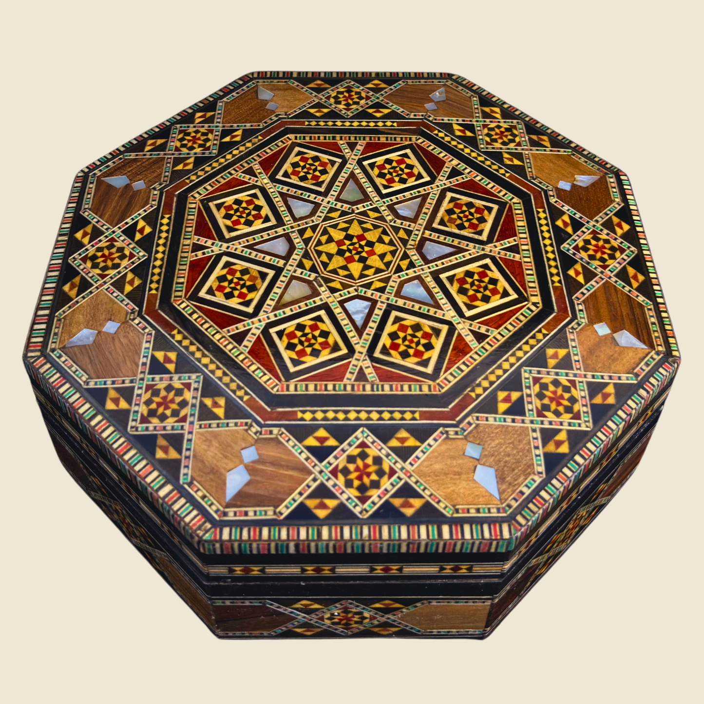 Boîte en Mosaïque Damascène Faite Main – Nacre & Velours