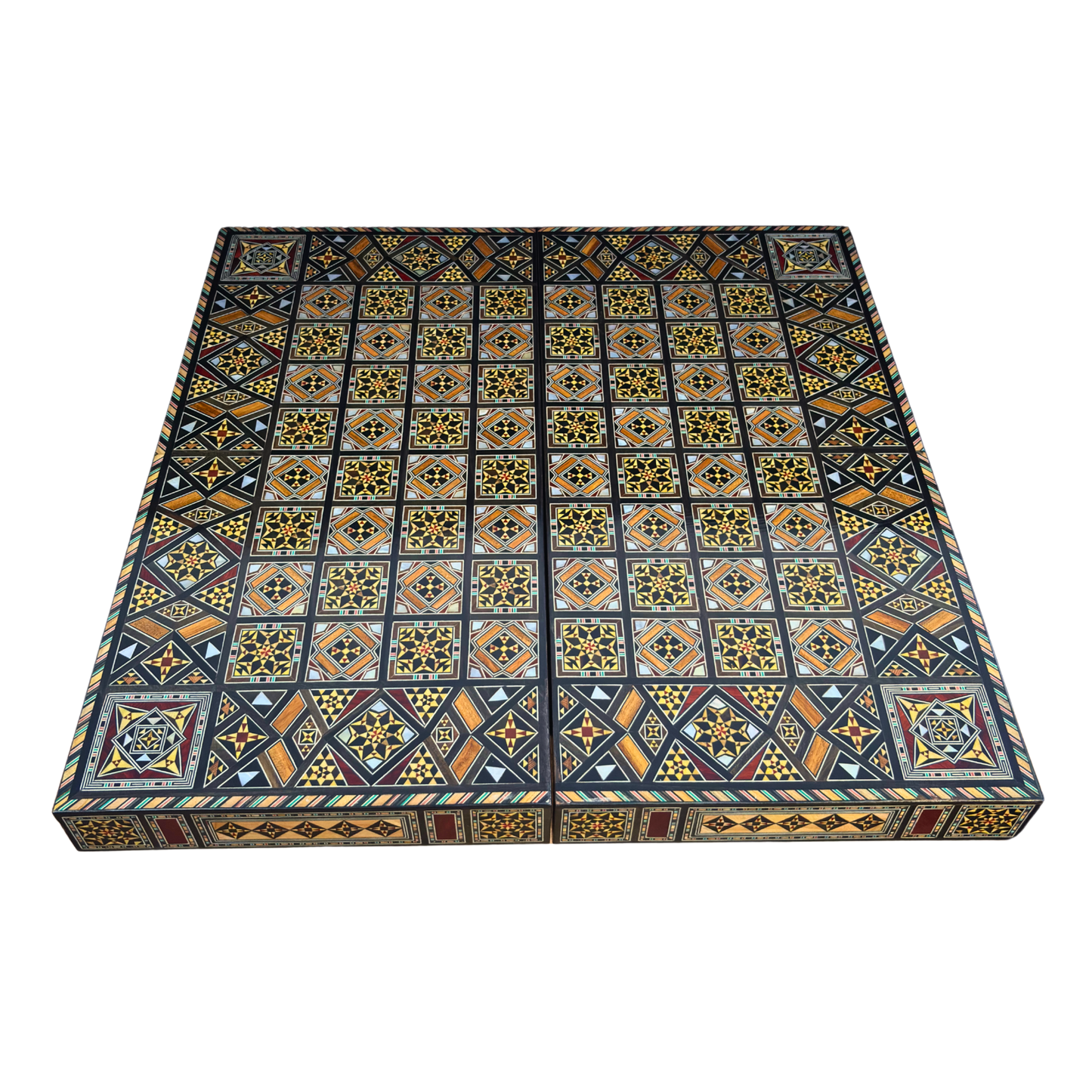 Jeu d’Échecs et de Backgammon de Luxe – Art Damascène & Nacre