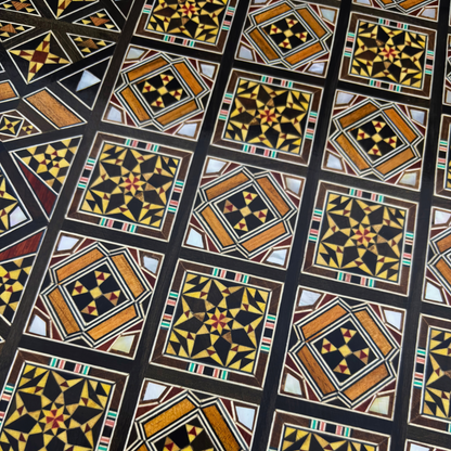 Jeu d’Échecs et de Backgammon de Luxe – Art Damascène & Nacre