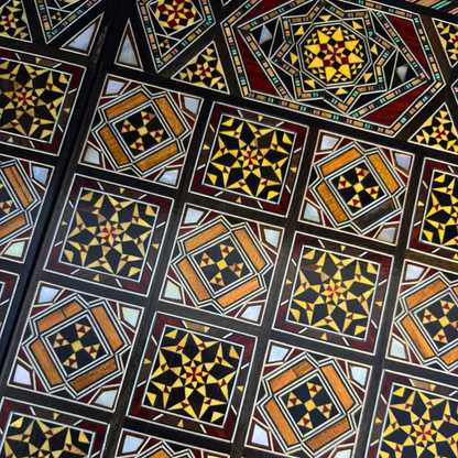 Jeu d’Échecs et de Backgammon Héritage – Artisanat Damascène en Mosaïque