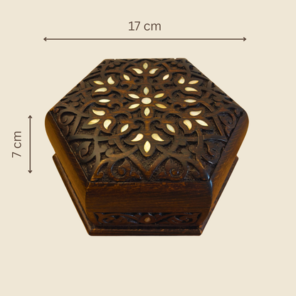 Boîte de Luxe Sculptée à la Main – Nacre & Velours