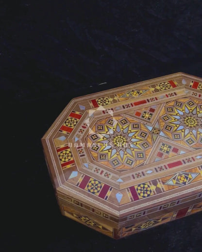Boîte en Mosaïque Damascène Faite Main – Nacre & Velours